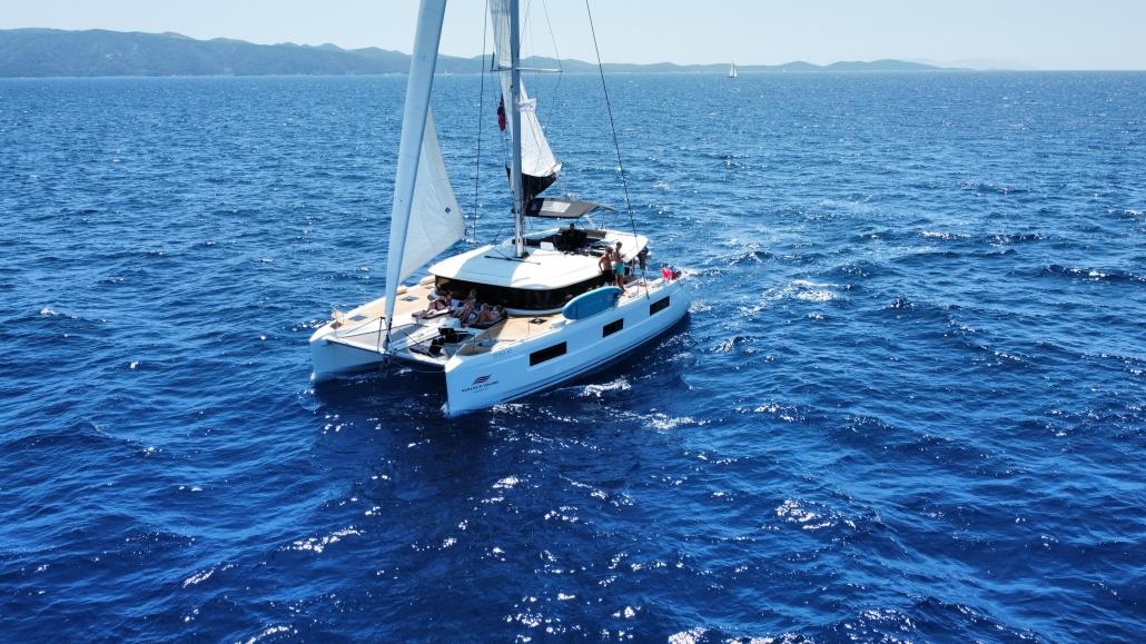 rent sailboat croatia with crew